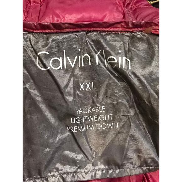 Calvin Klein Packable Lightweight Down Jacket EUC Maroon, Size XXL - Picture 4 of 5